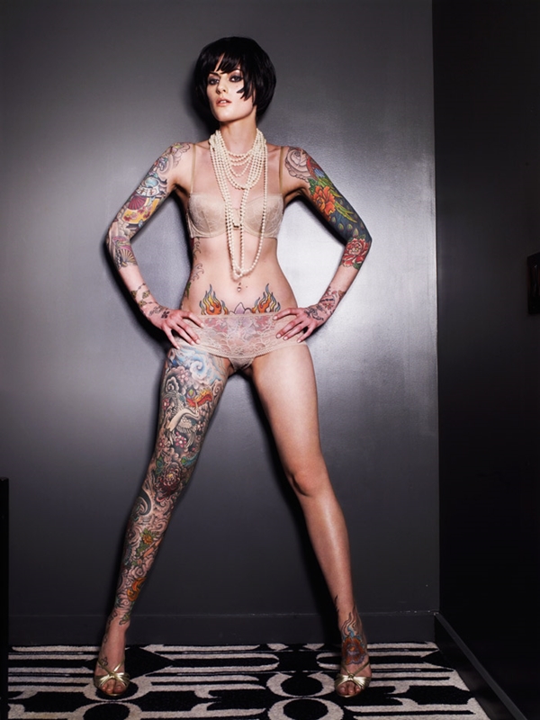 Pics naked girls of tattos